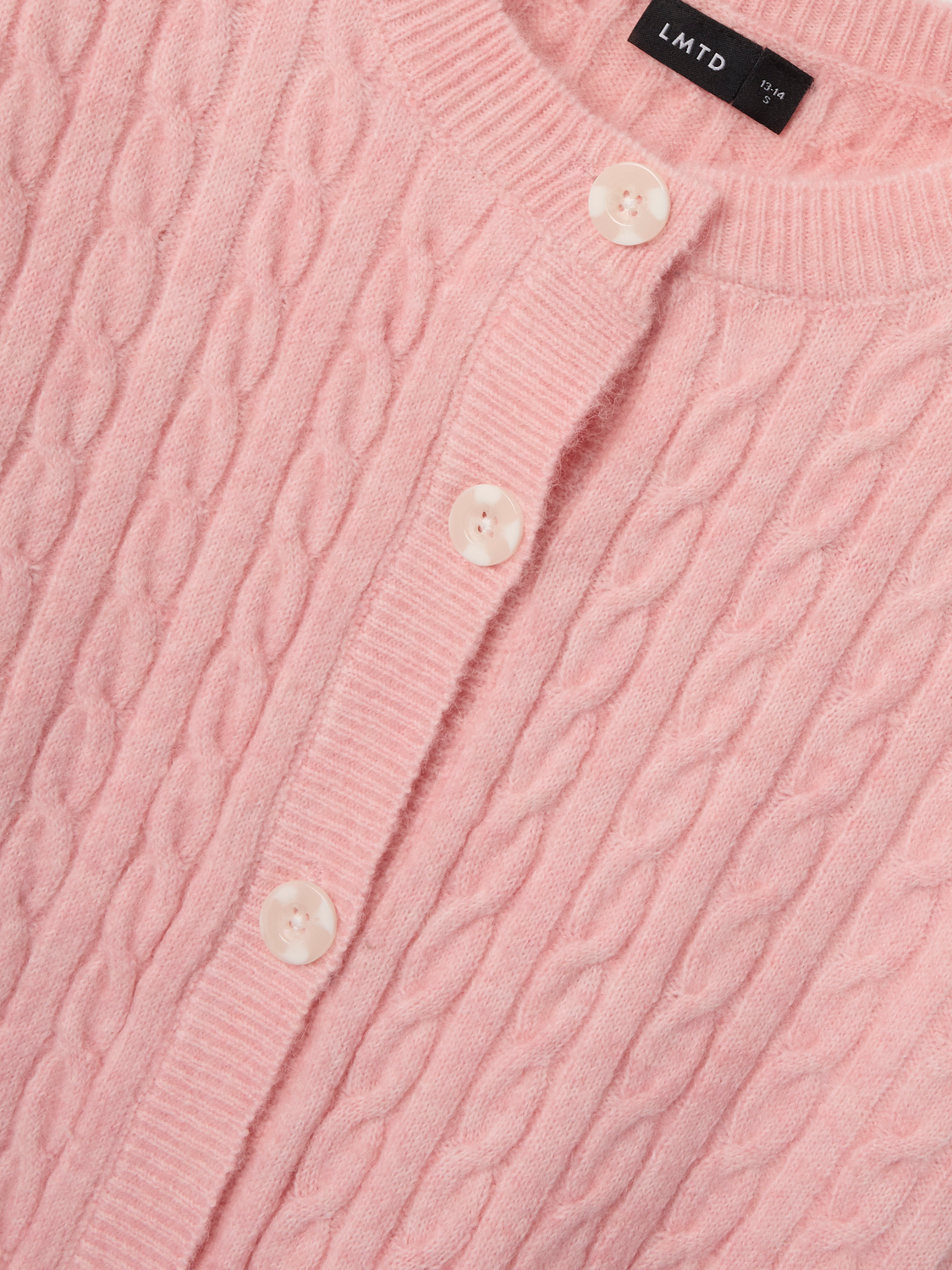 model_shot-front_full